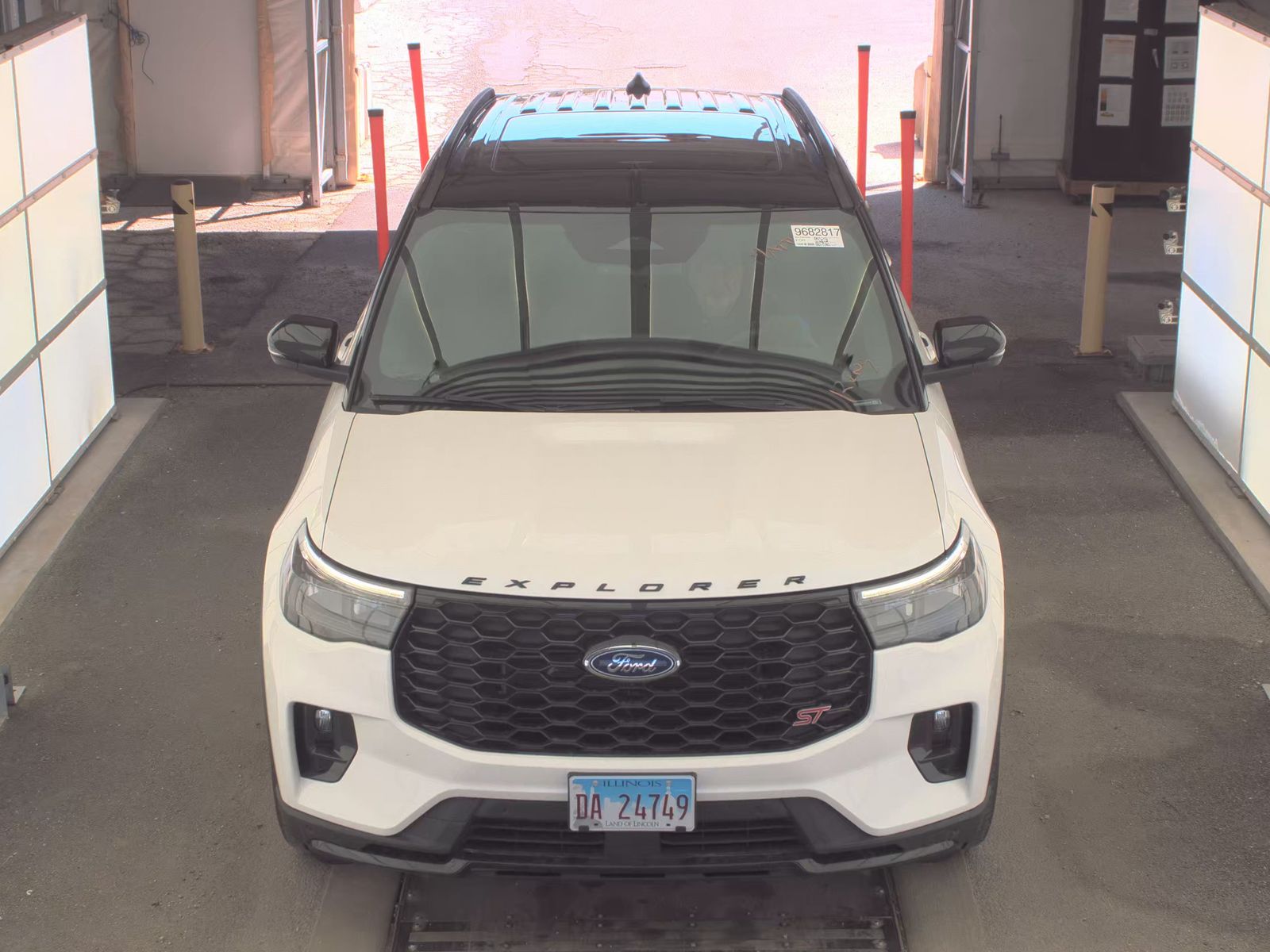 FORD EXPLORER - 3