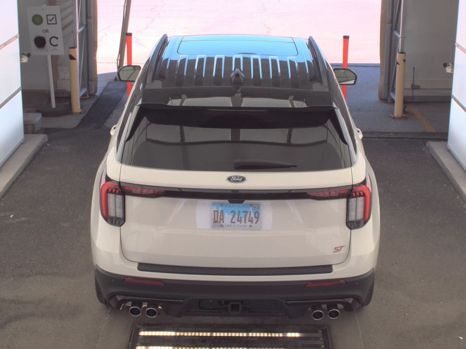 FORD EXPLORER - 7