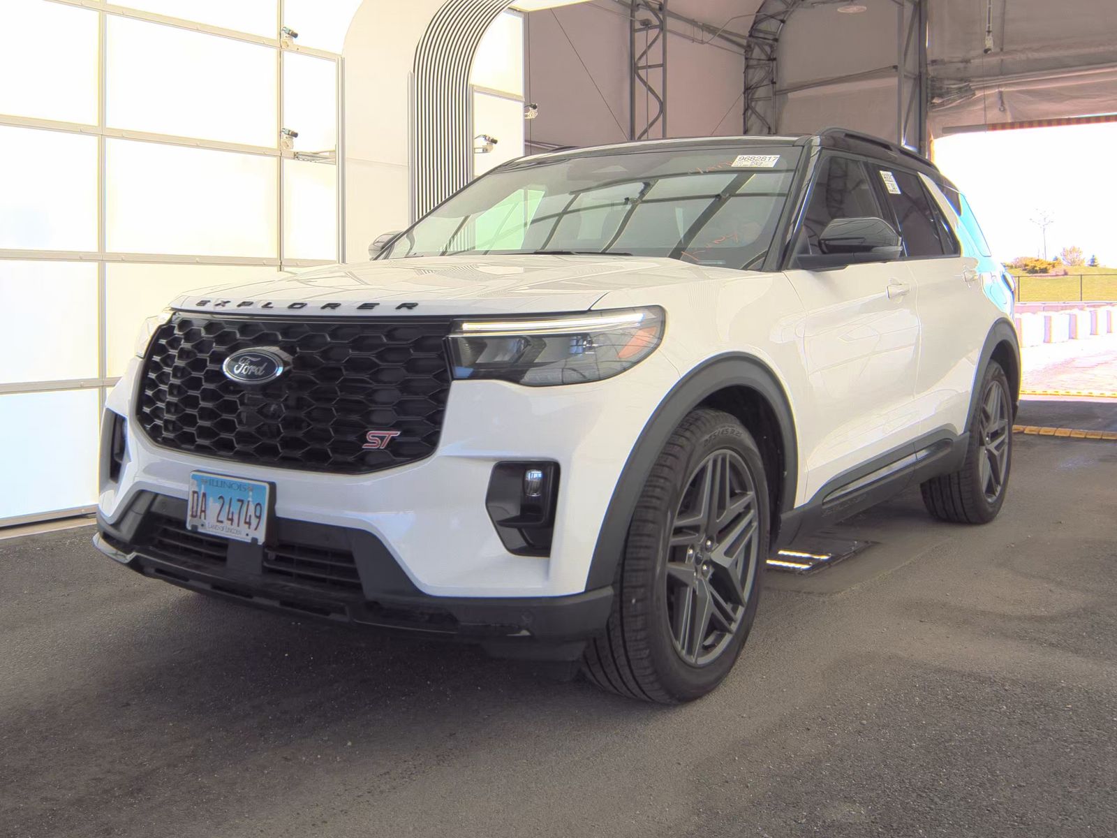 FORD EXPLORER - 1