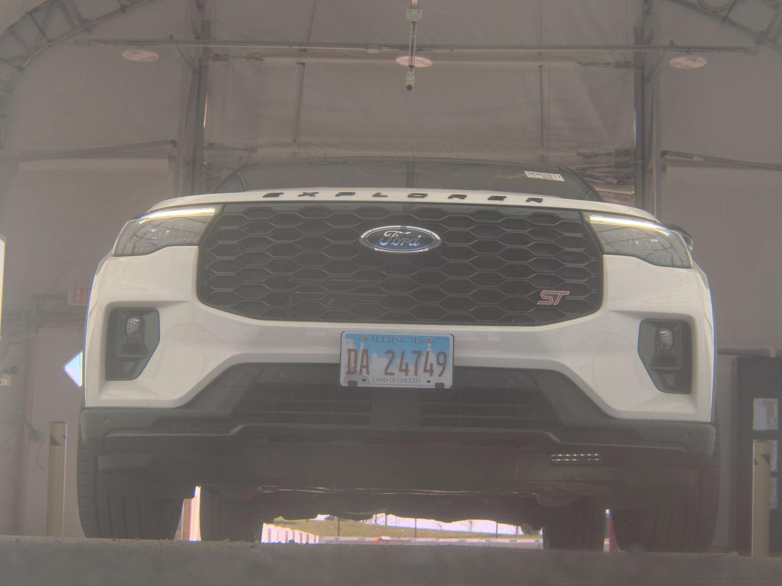 FORD EXPLORER - 4