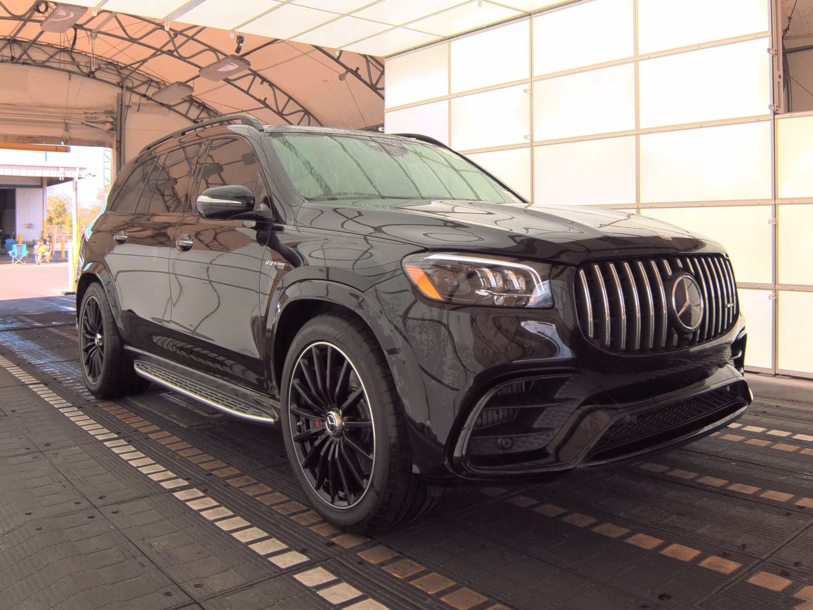 MERCEDES-BENZ GLS-CLASS AMG - 4