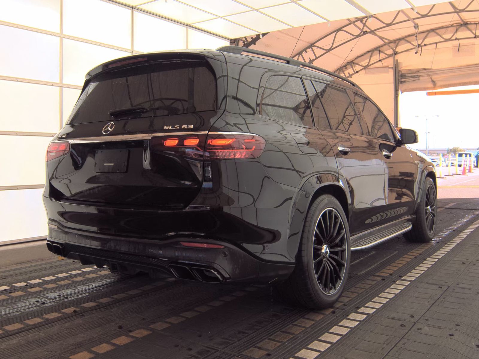 MERCEDES-BENZ GLS-CLASS AMG - 5