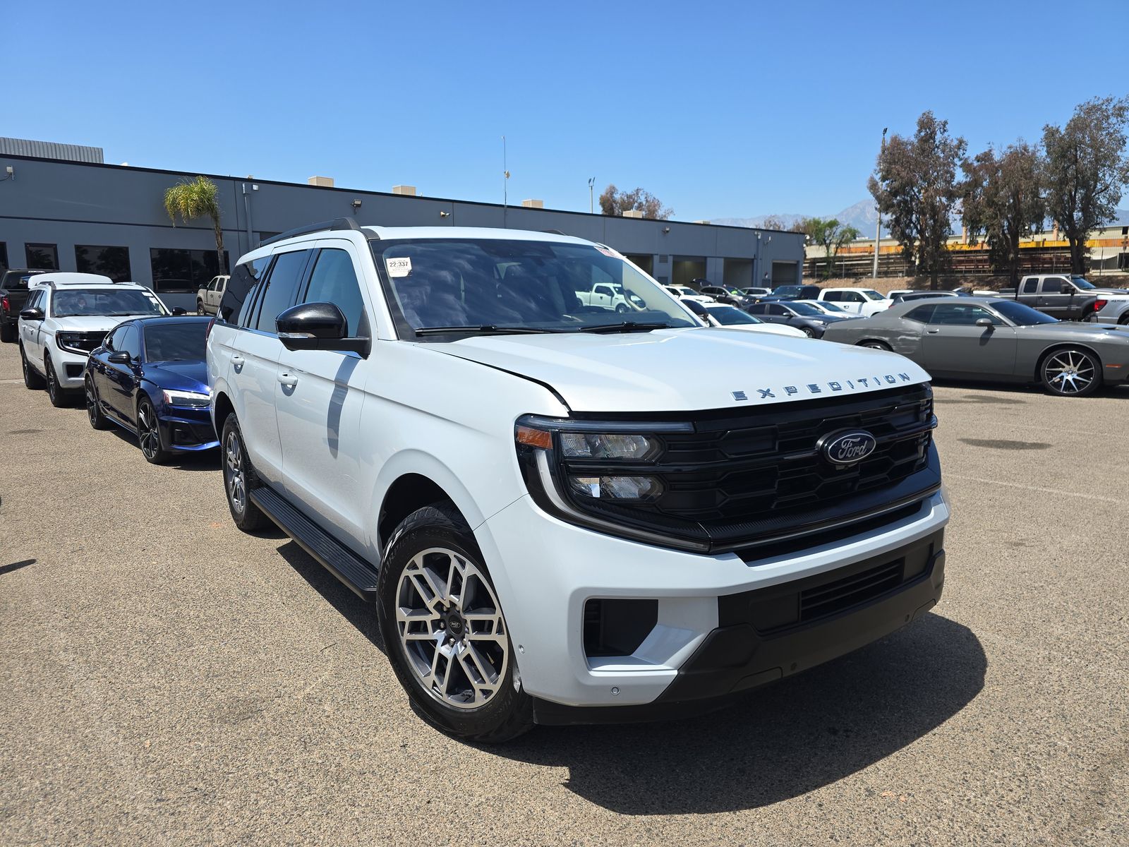 FORD EXPEDITION - 4