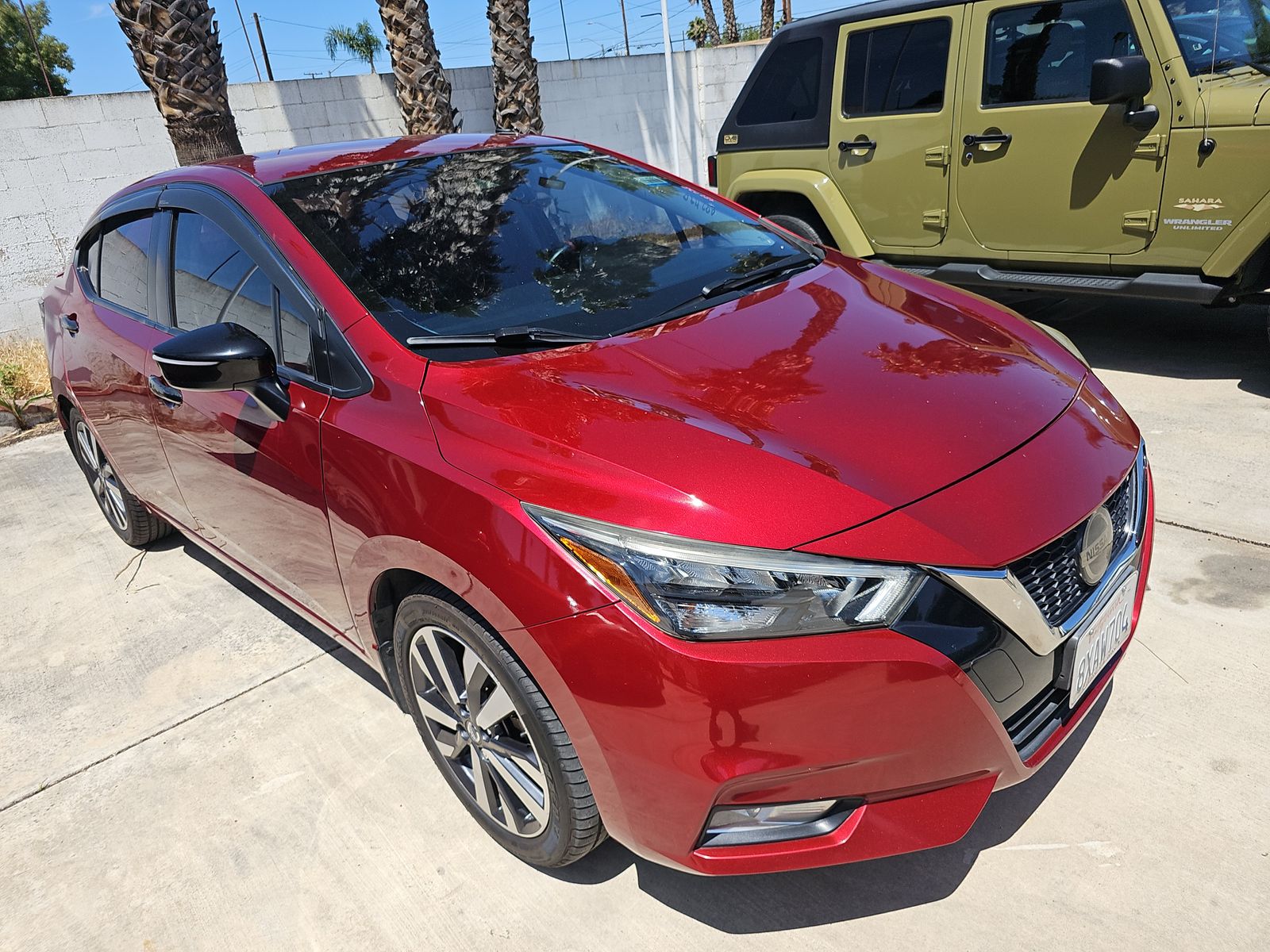 NISSAN VERSA - 4