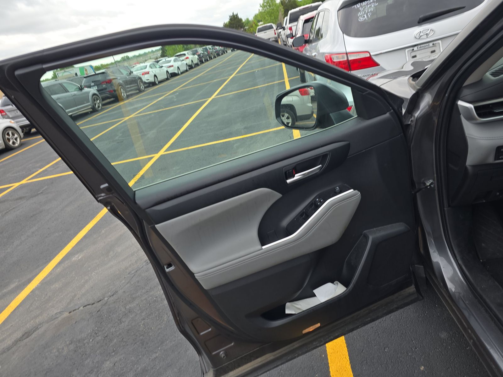 TOYOTA PRIUS - 10