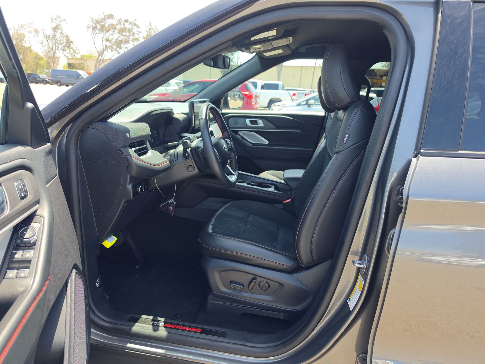 FORD EXPLORER - 8