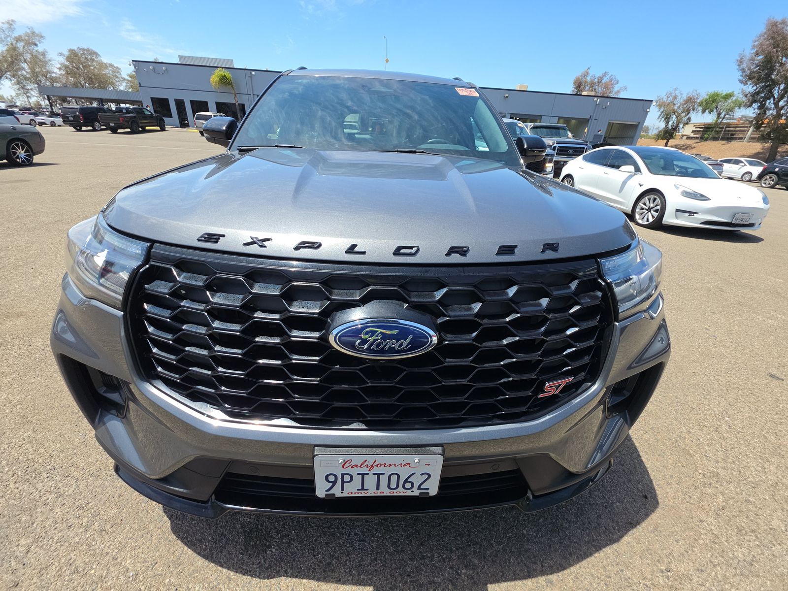 FORD EXPLORER - 3