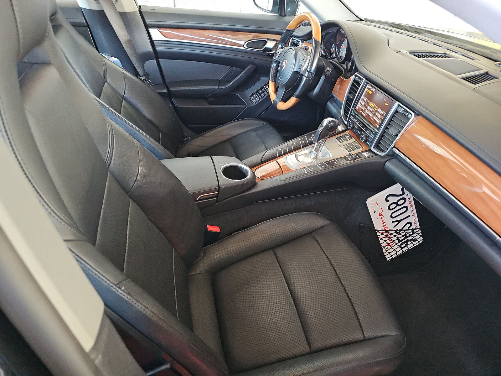 PORSCHE CAYENNE - 9