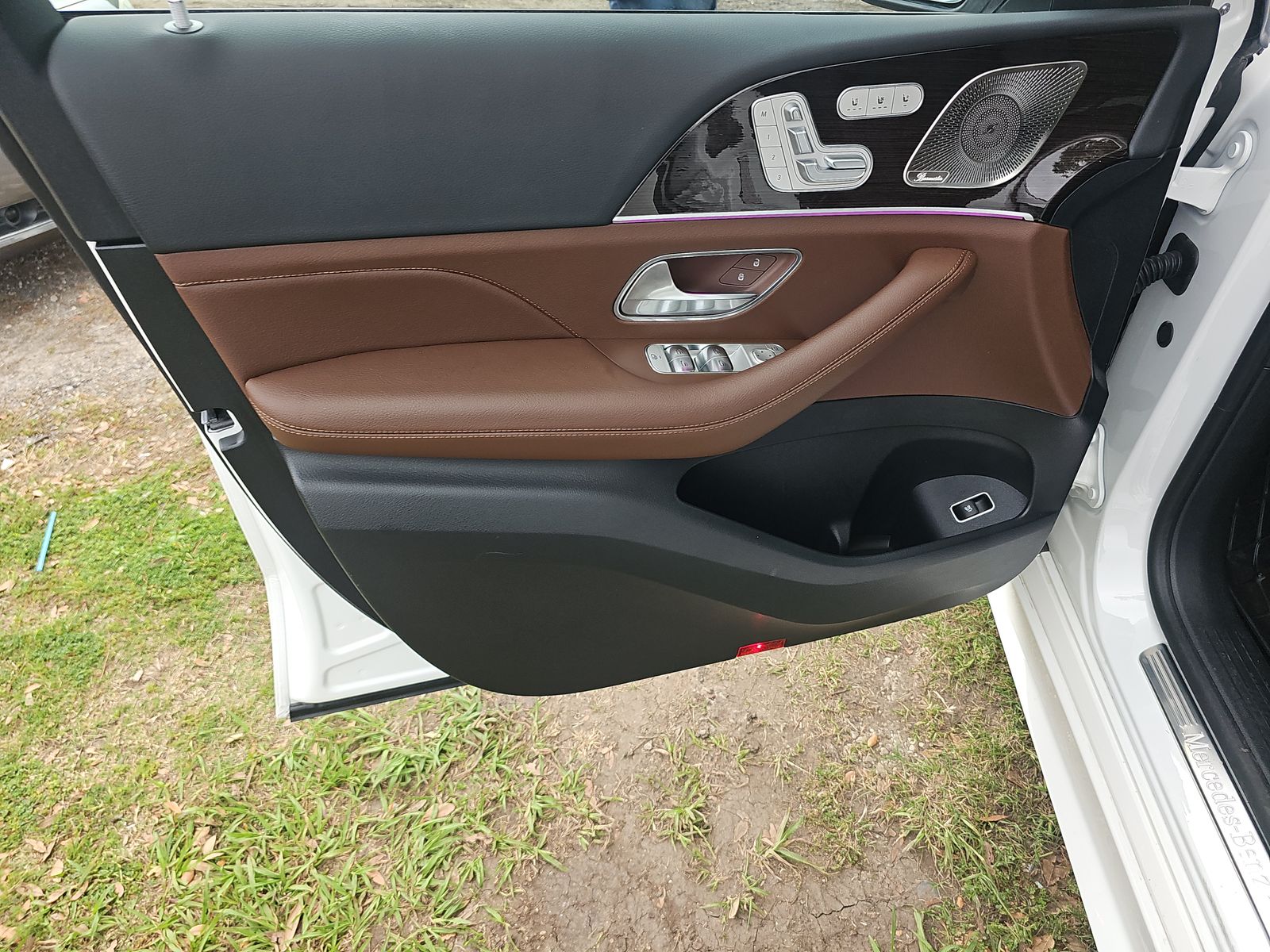 MERCEDES-BENZ GLE - 10