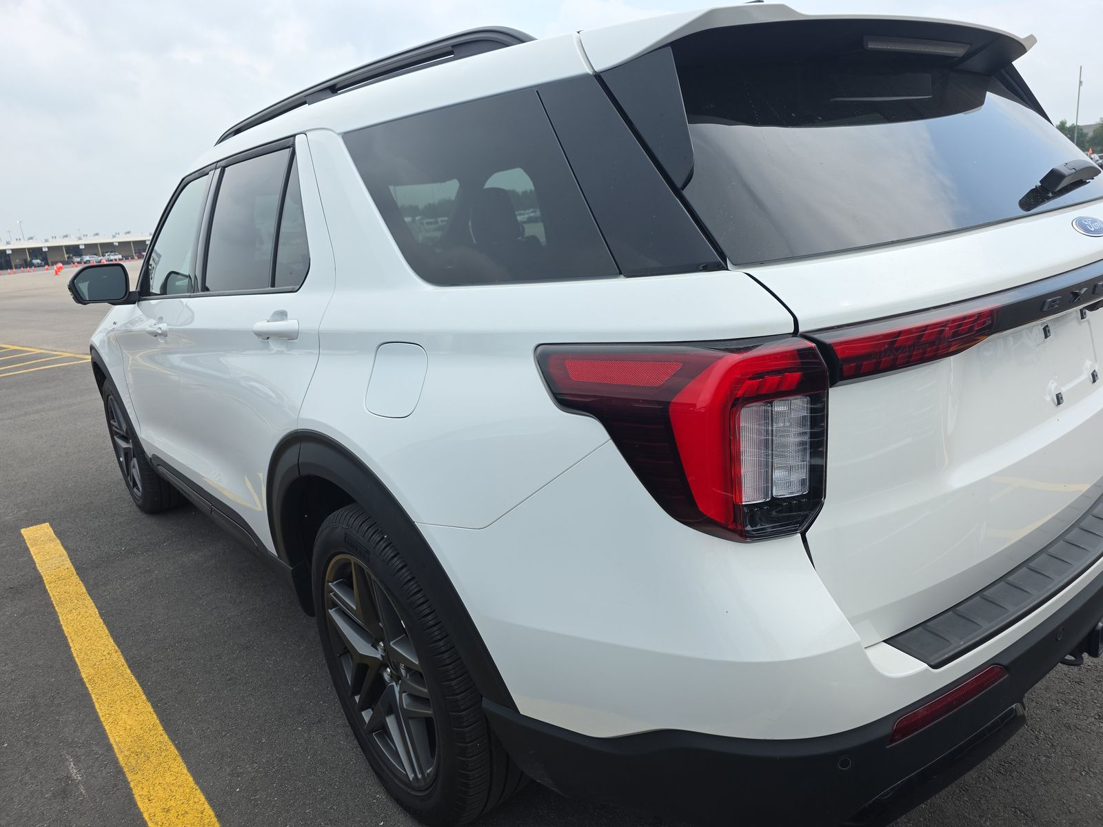 FORD EXPLORER - 9