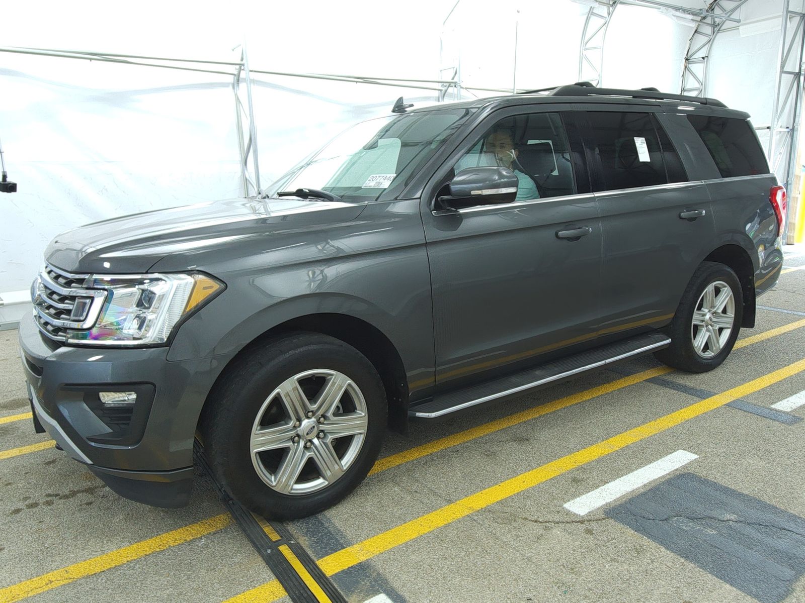 FORD EXPEDITION - 1
