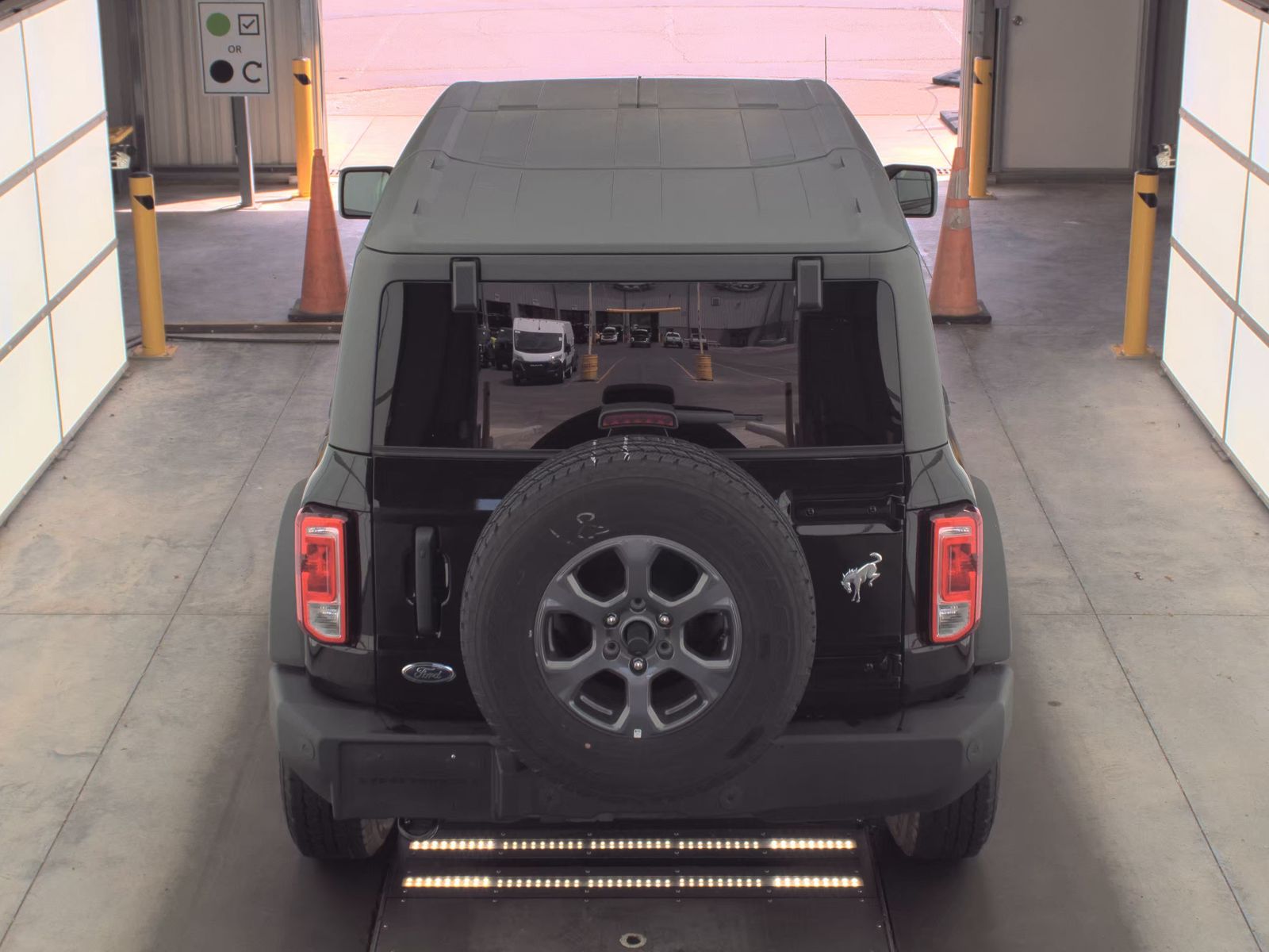 FORD BRONCO - 6