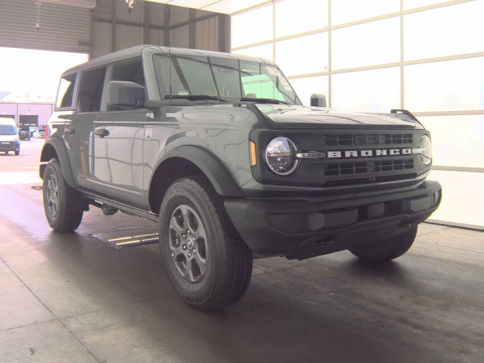 FORD BRONCO - 4