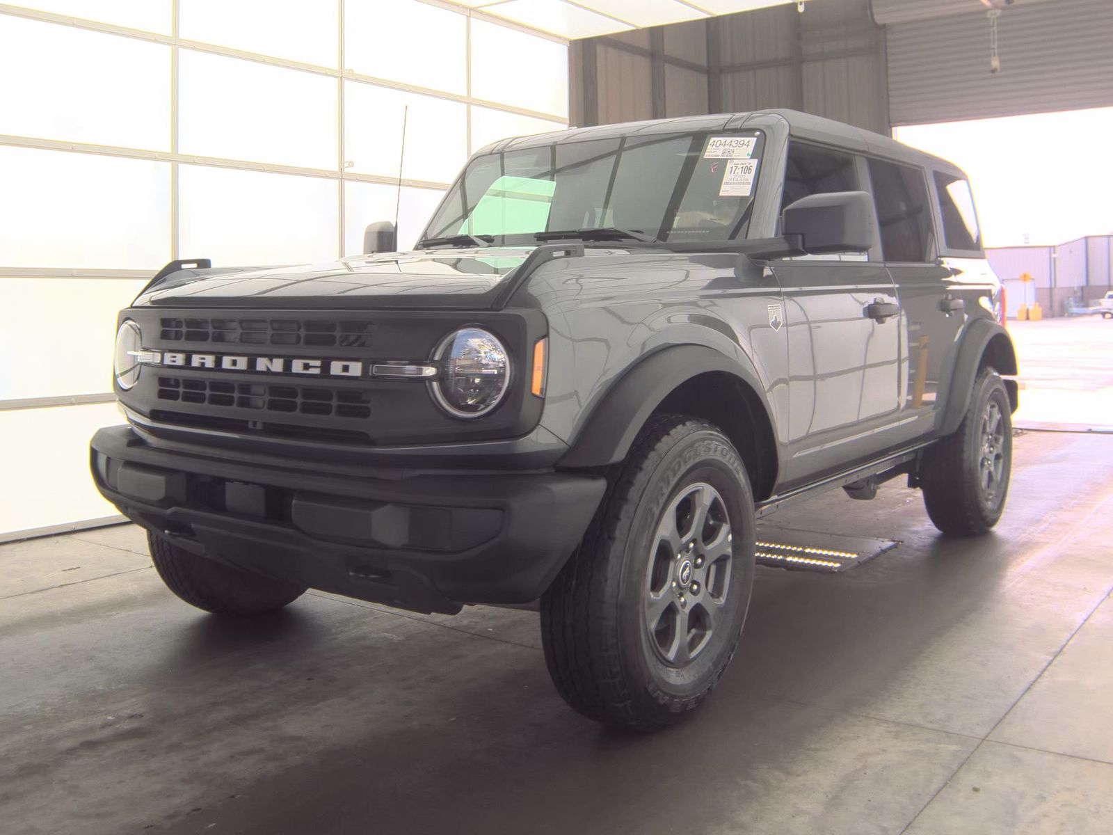 FORD BRONCO - 1
