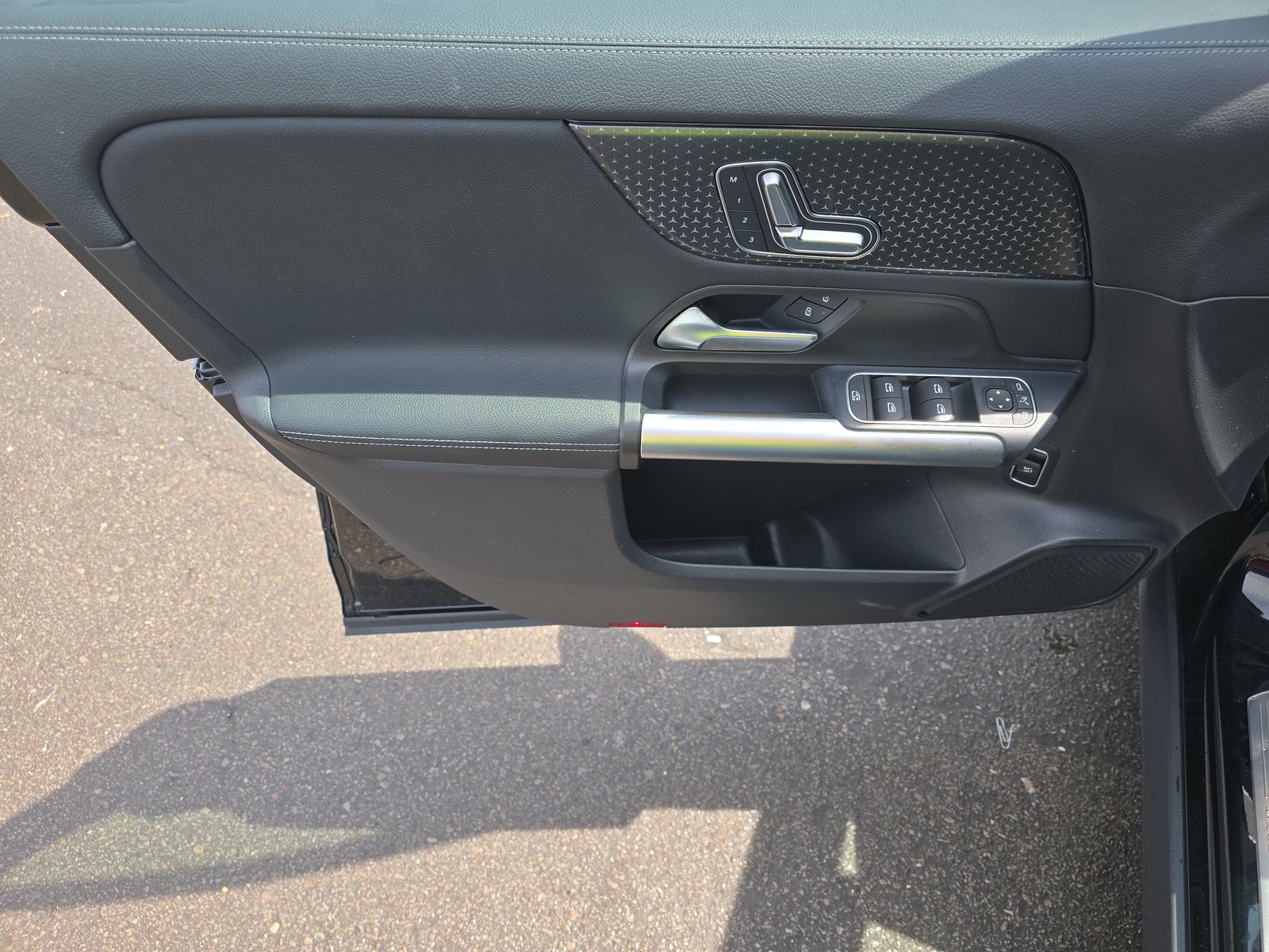 MERCEDES-BENZ GLA-CLASS - 10