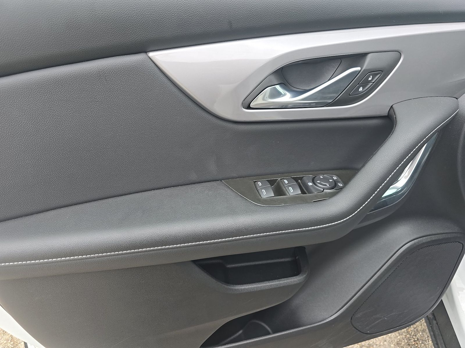 CHEVROLET CAMARO - 10