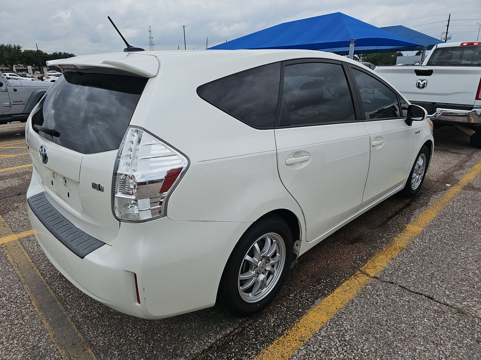 TOYOTA PRIUS - 5