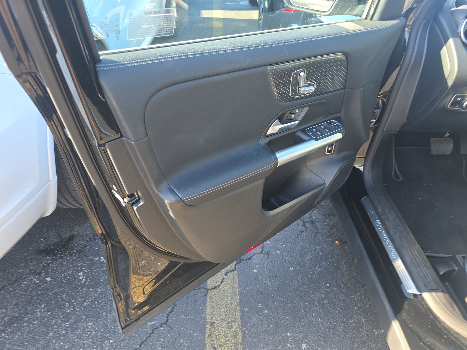 MERCEDES-BENZ GLA-CLASS - 10