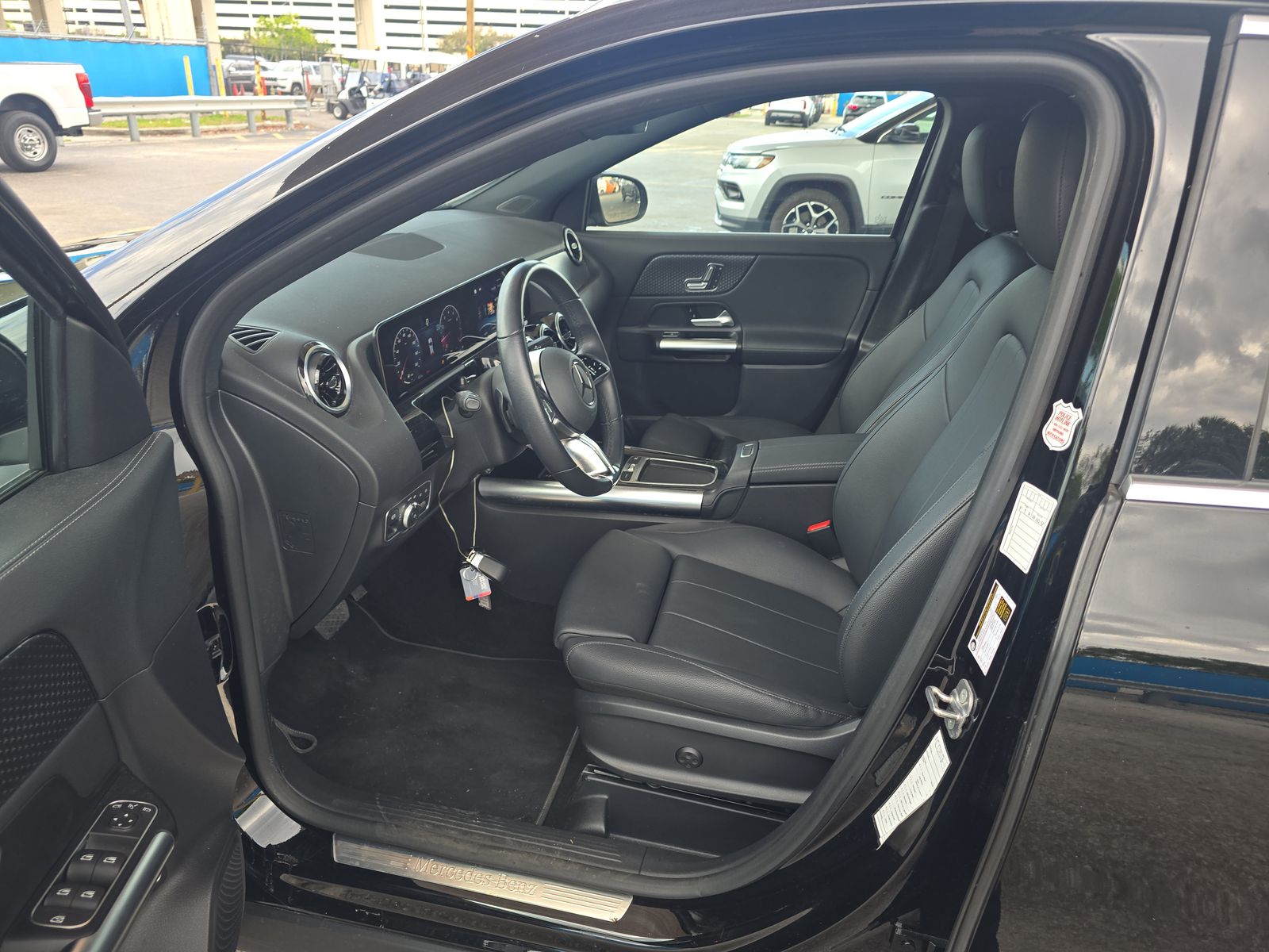 MERCEDES-BENZ GLA-CLASS - 8