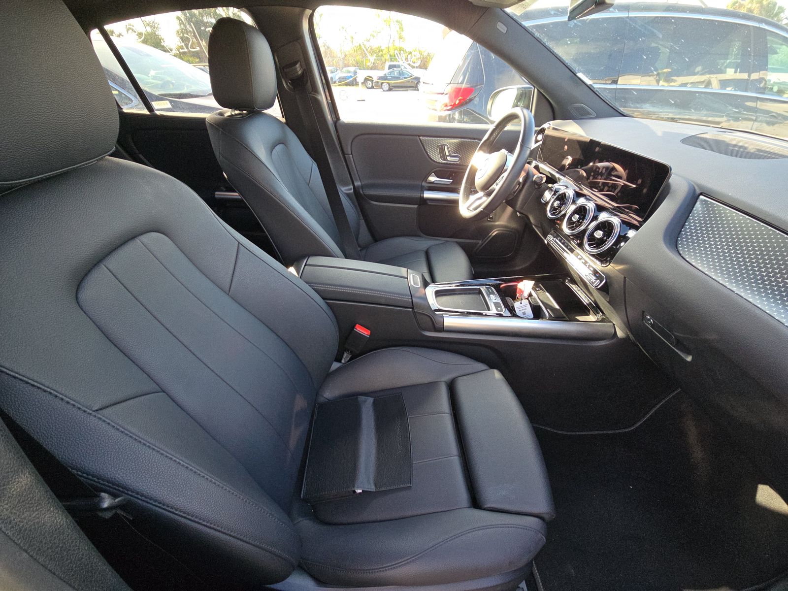 MERCEDES-BENZ GLA-CLASS - 9