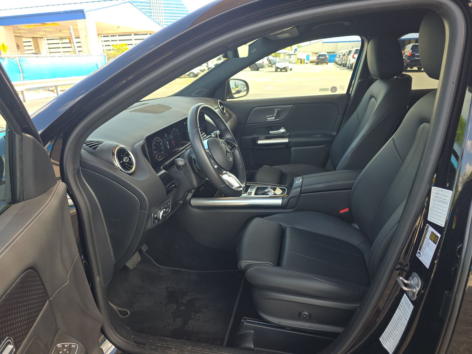 MERCEDES-BENZ GLA-CLASS - 8