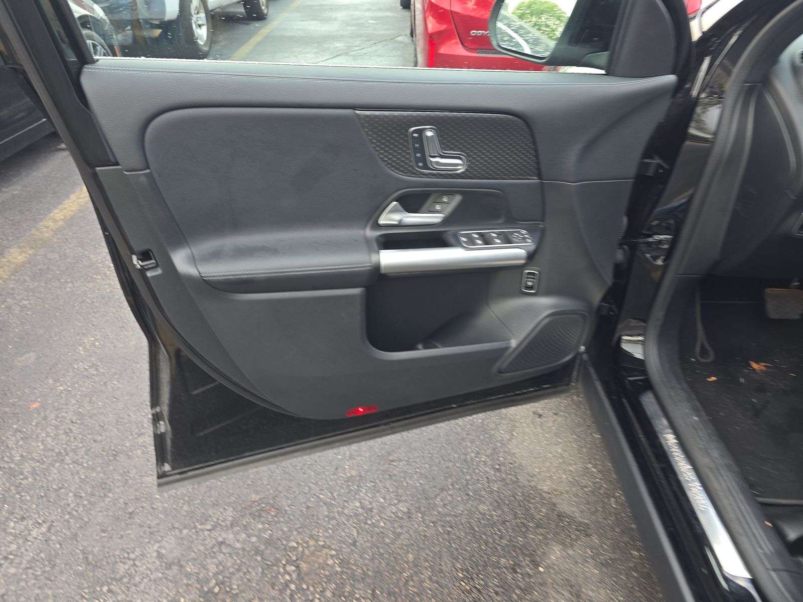 MERCEDES-BENZ GLA-CLASS - 10