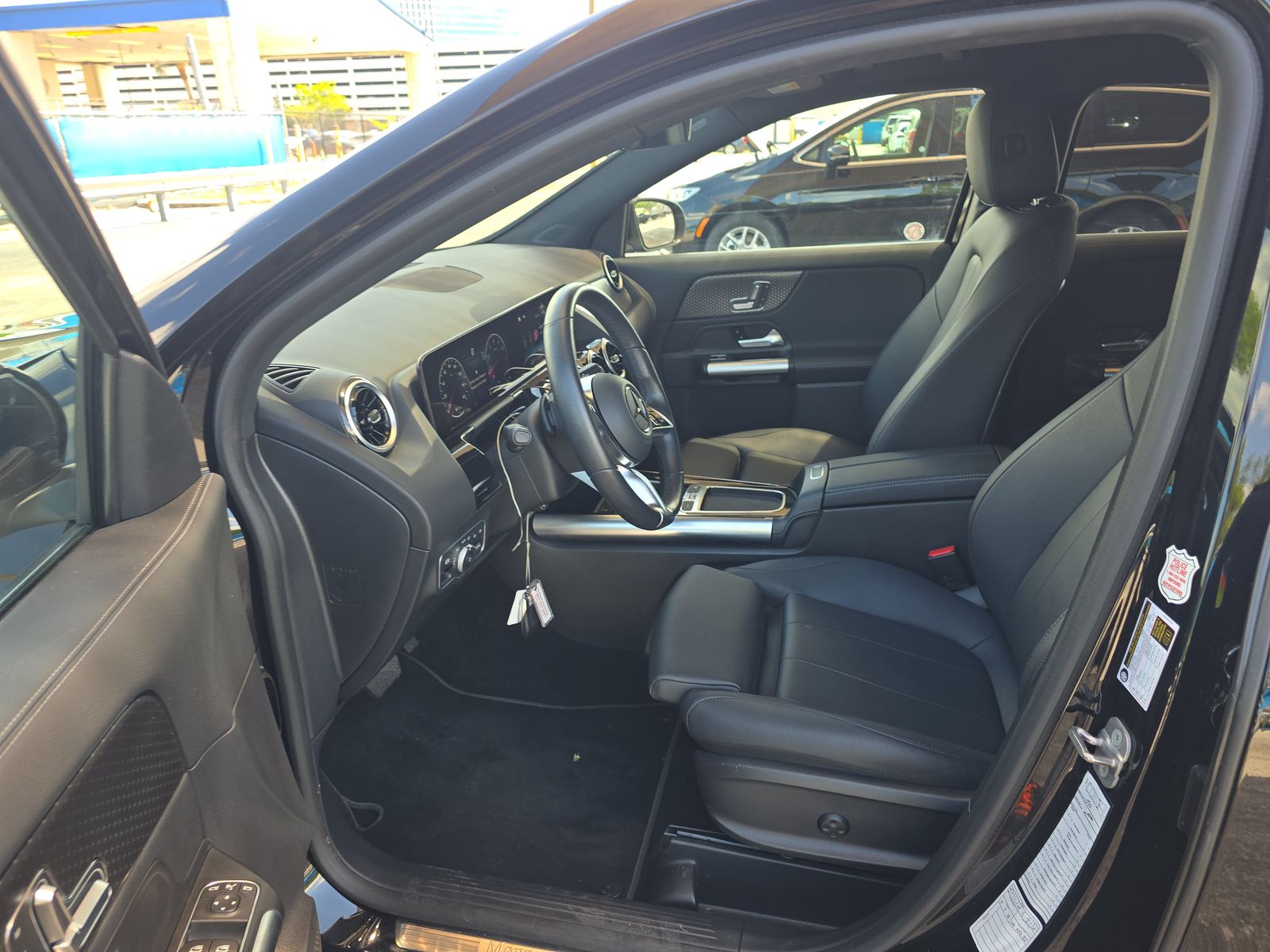 MERCEDES-BENZ GLA-CLASS - 8