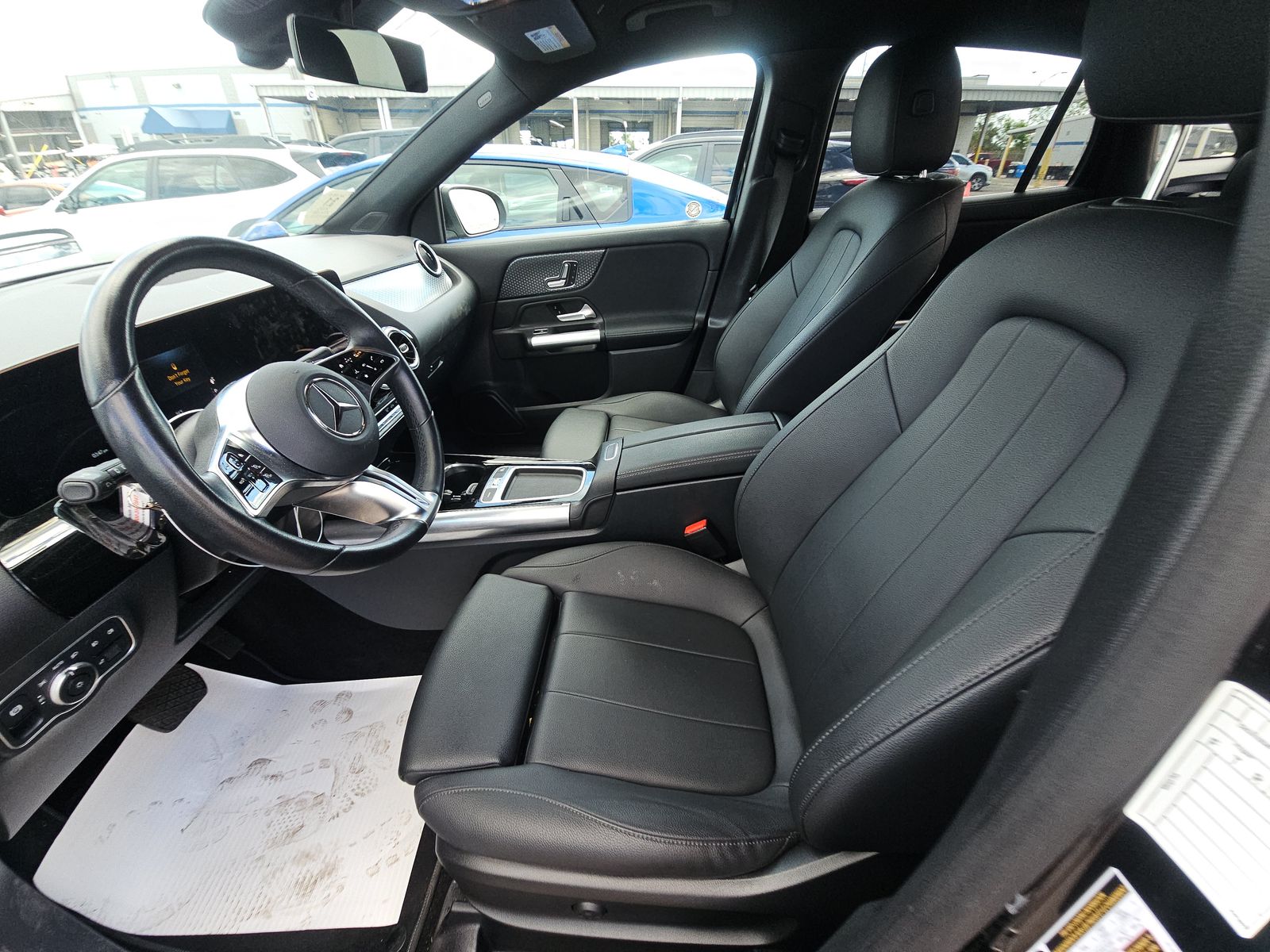 MERCEDES-BENZ GLA-CLASS - 8