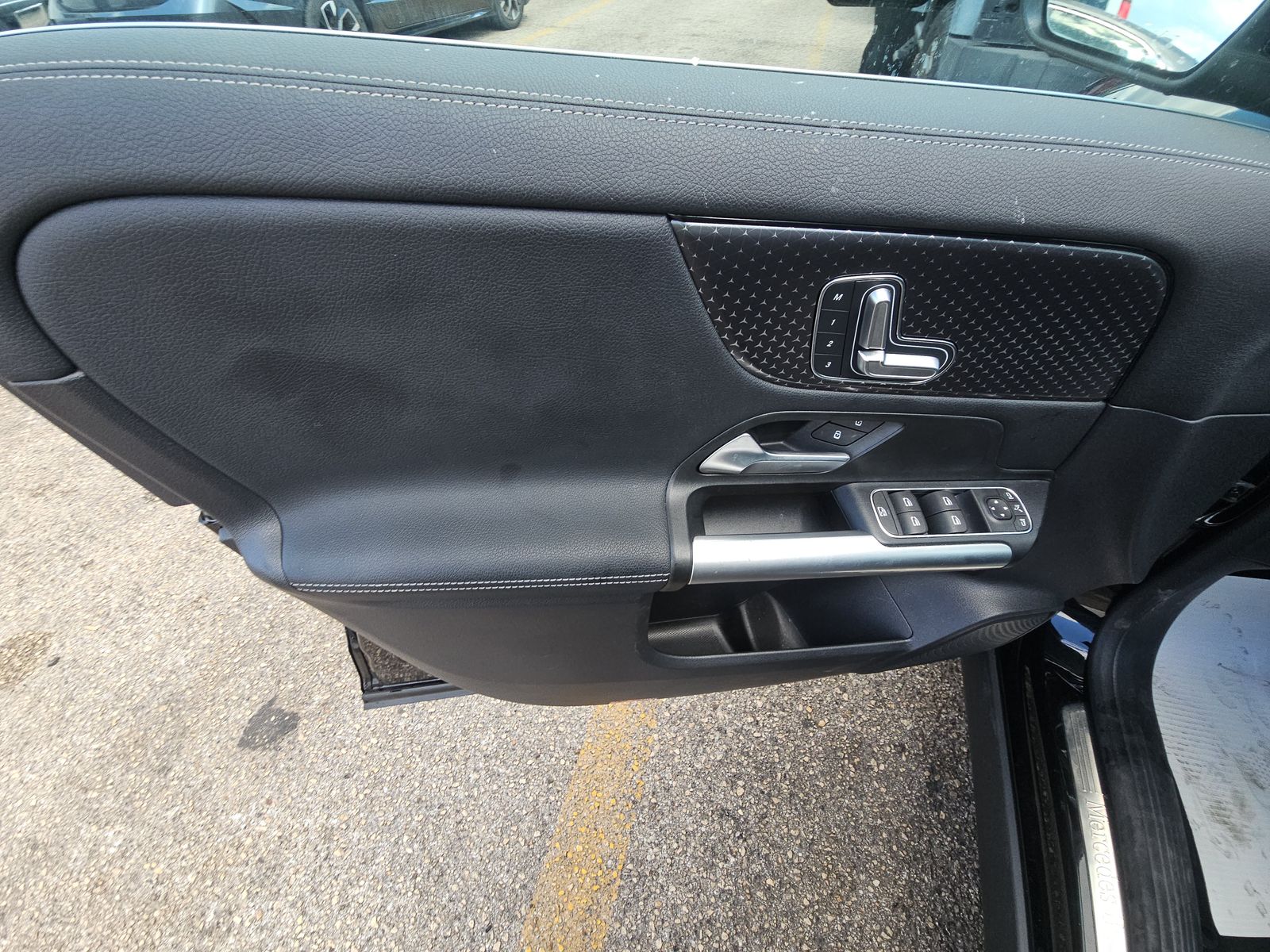 MERCEDES-BENZ GLA-CLASS - 10