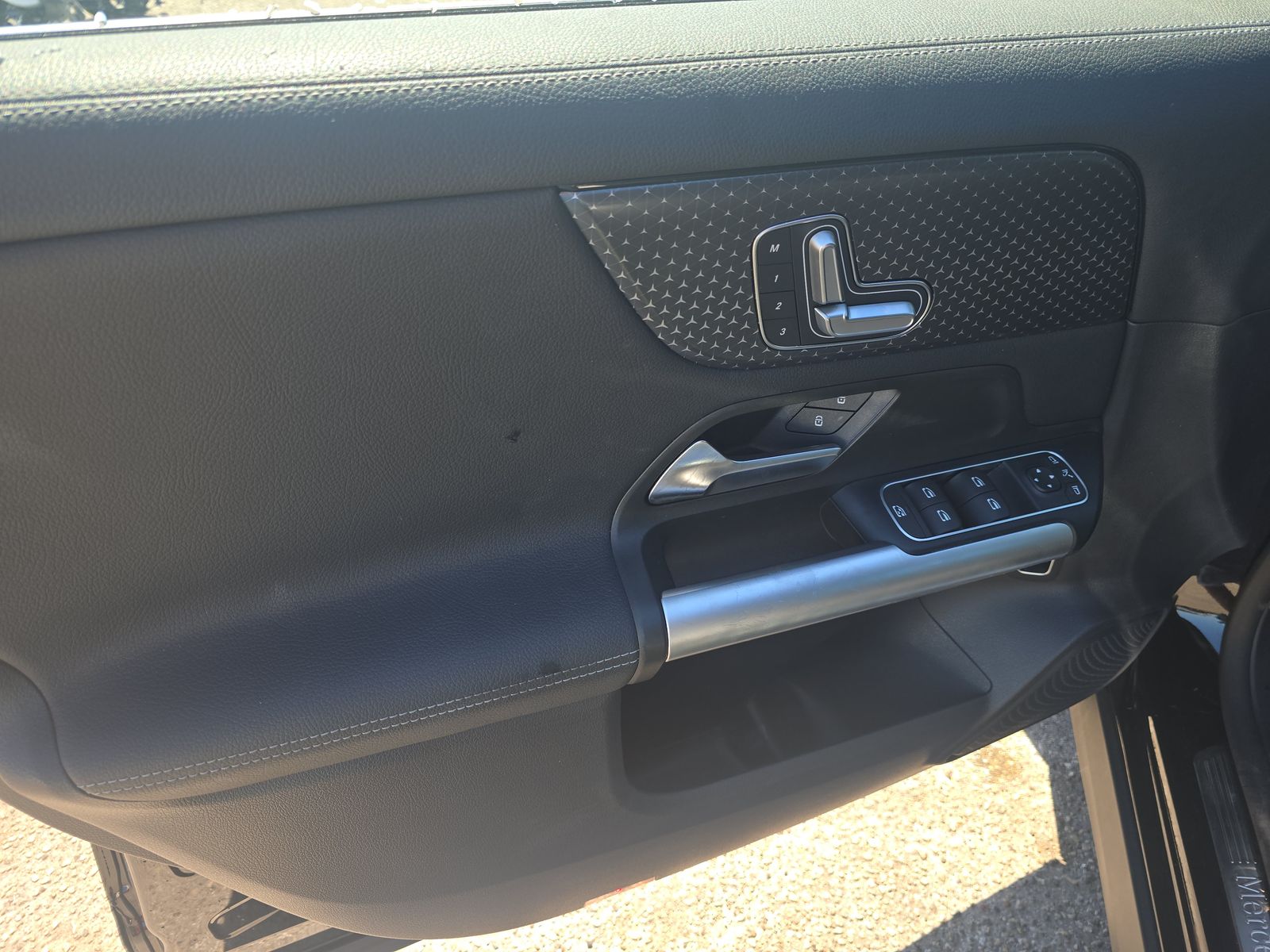 MERCEDES-BENZ GLA-CLASS - 10