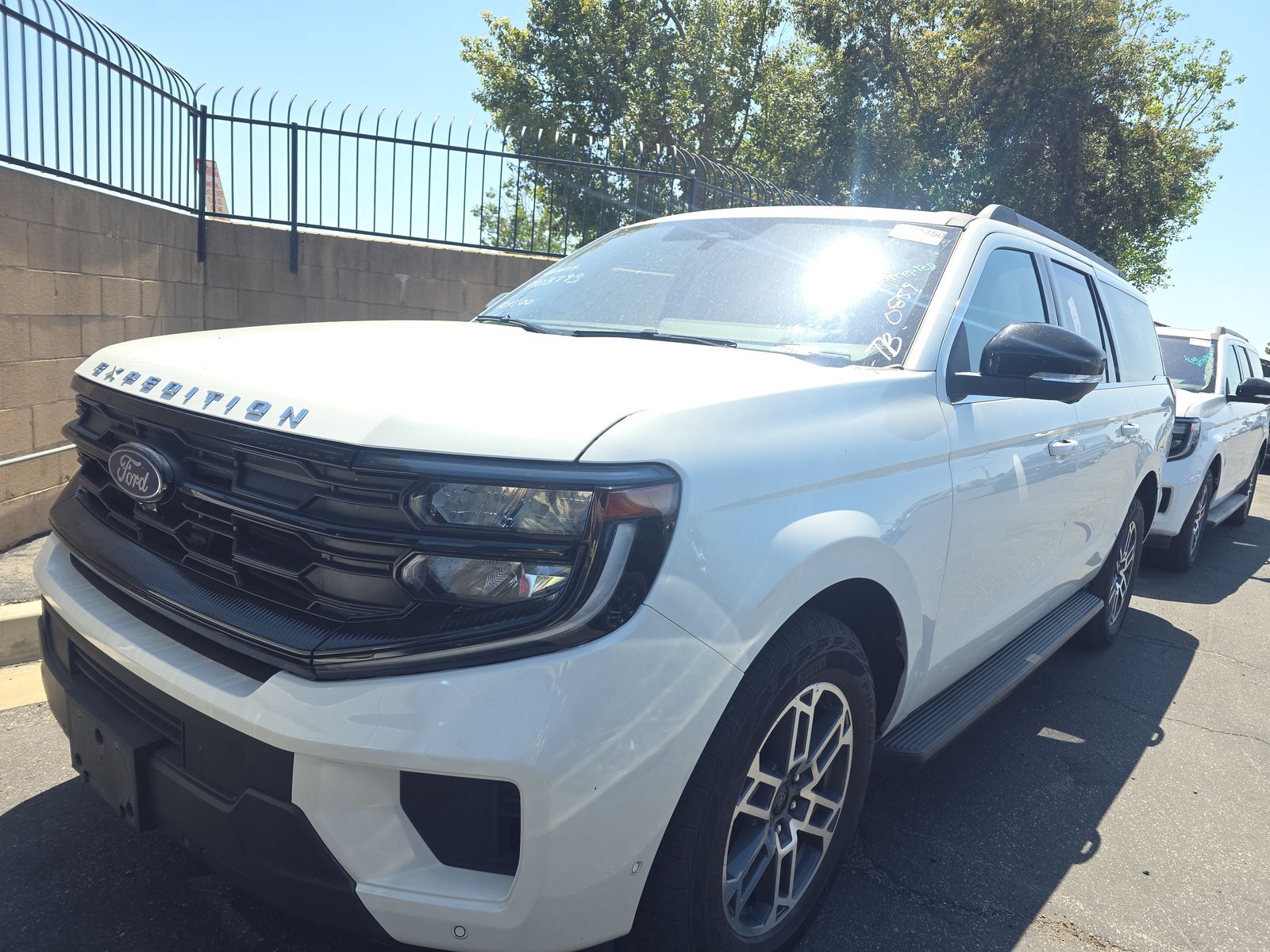 FORD EXPEDITION MAX - 1