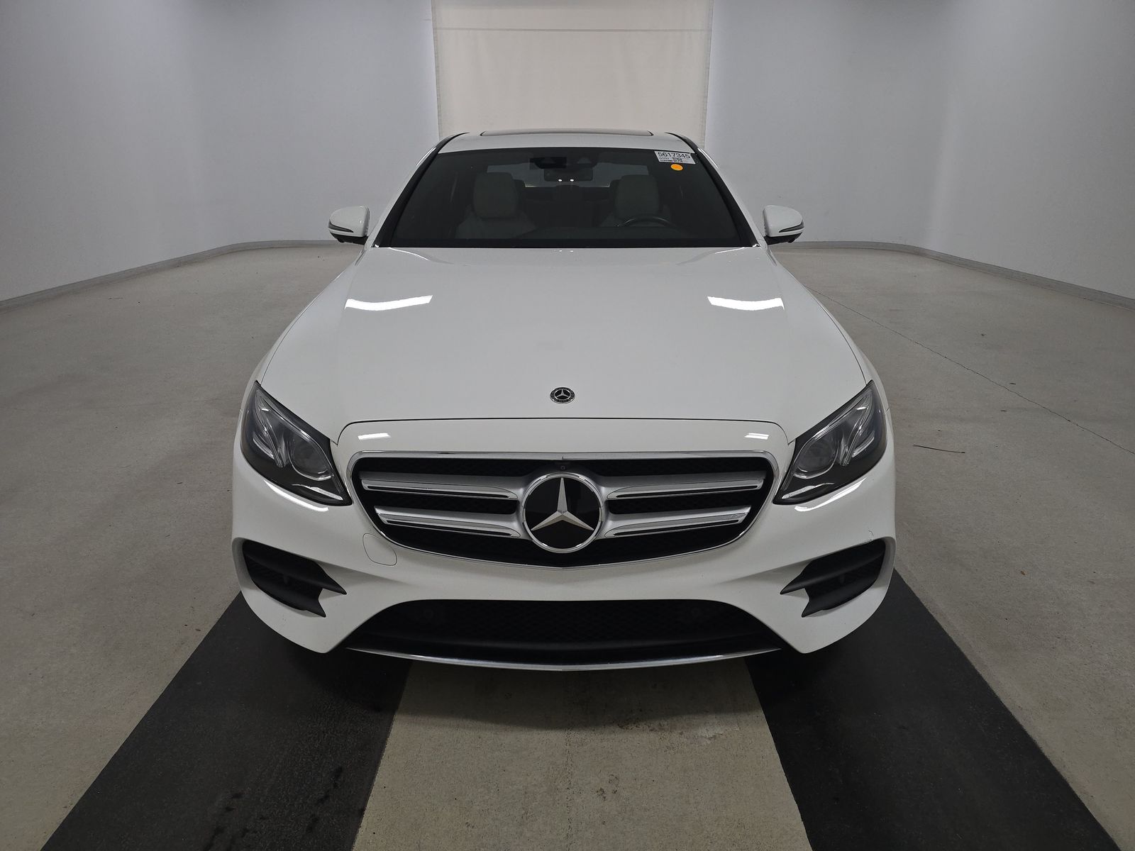 MERCEDES-BENZ E-CLASS - 3