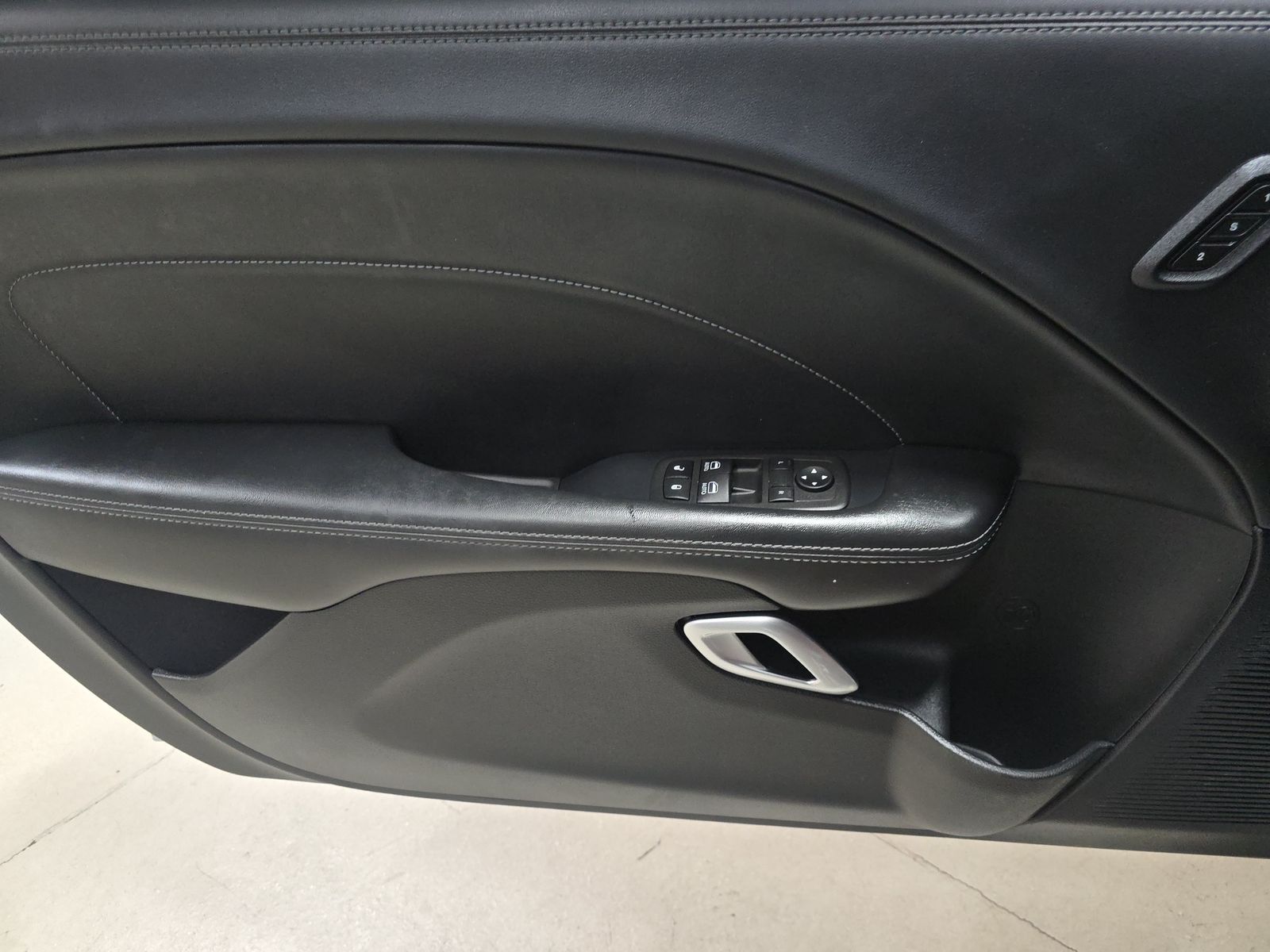 DODGE CHALLENGER - 10