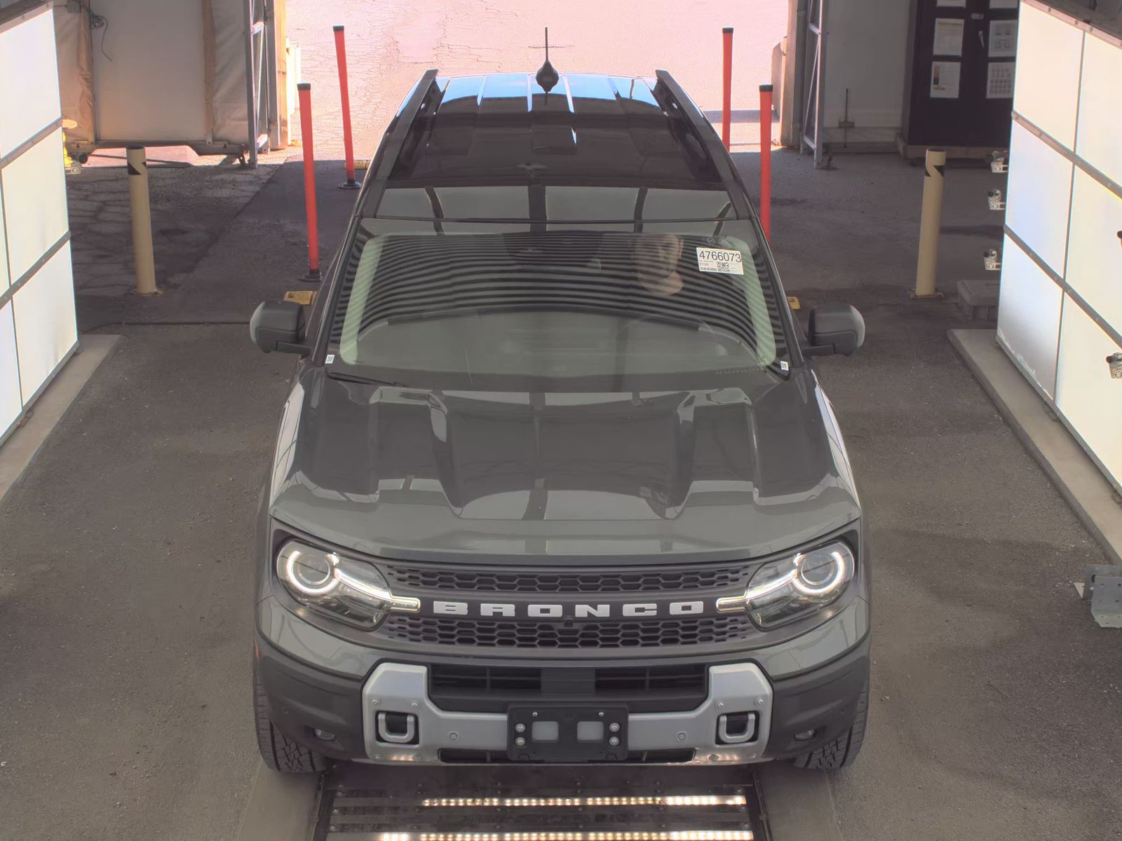 FORD BRONCO - 3