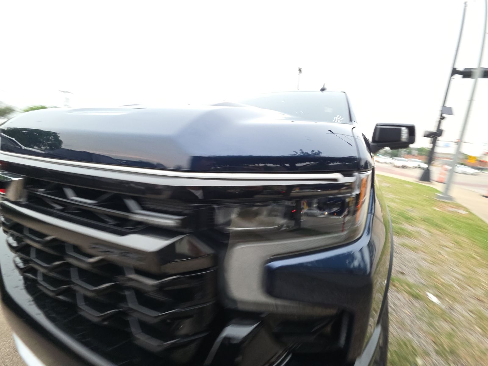 CHEVROLET SILVERADO - 1