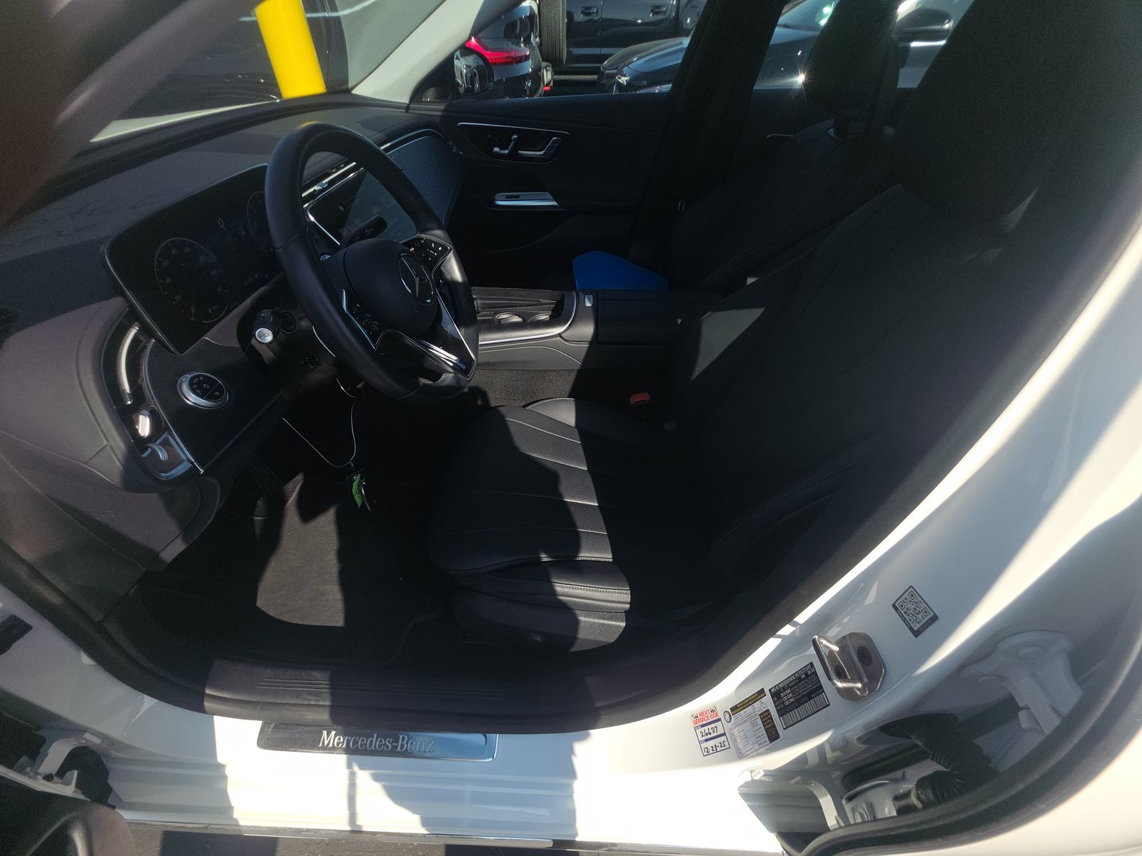 MERCEDES-BENZ E-CLASS - 8