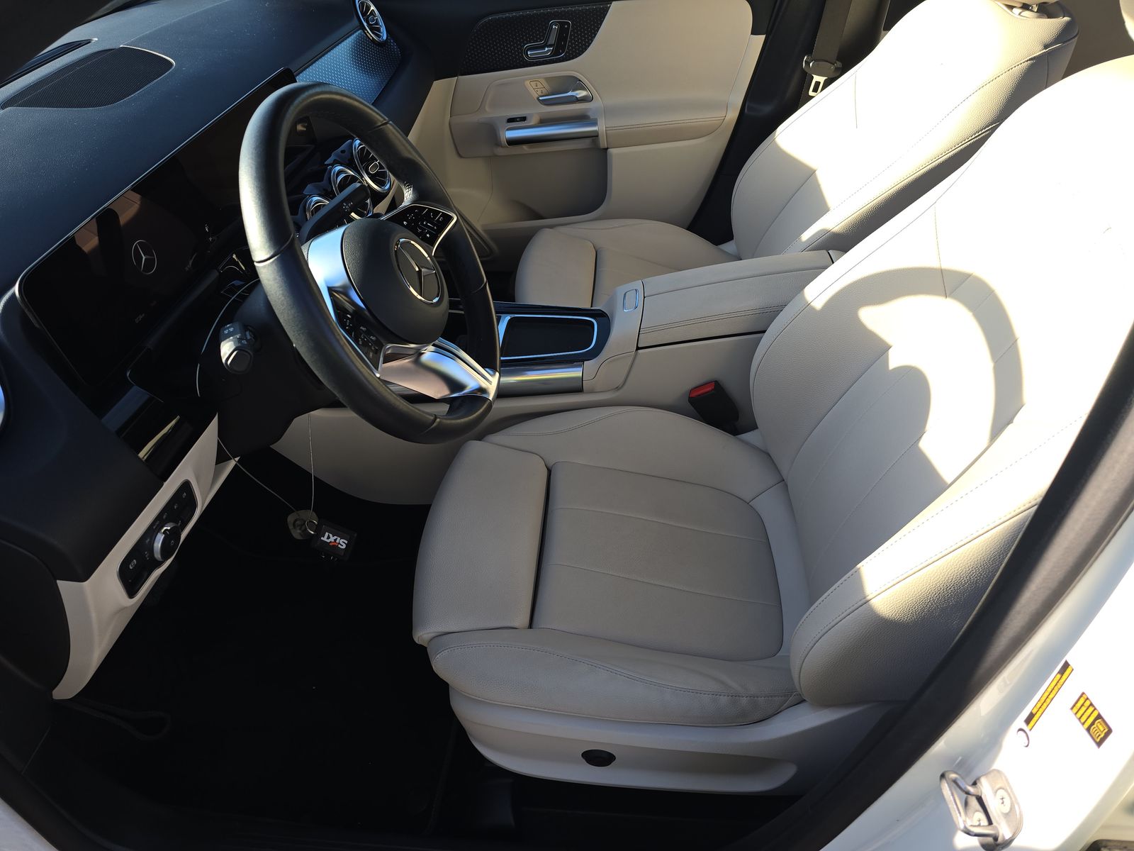 MERCEDES-BENZ GLA-CLASS - 8