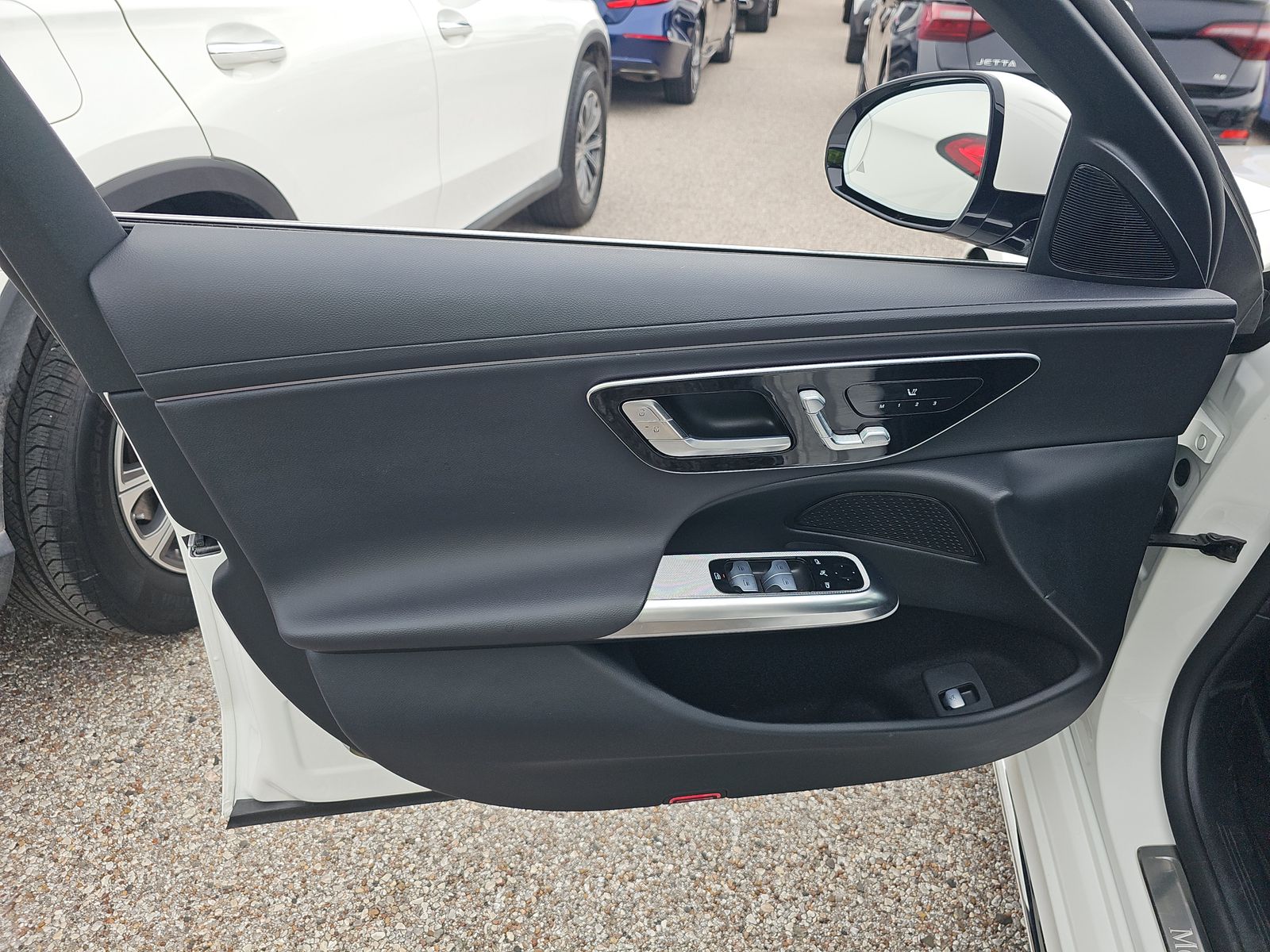 MERCEDES-BENZ E-CLASS - 10