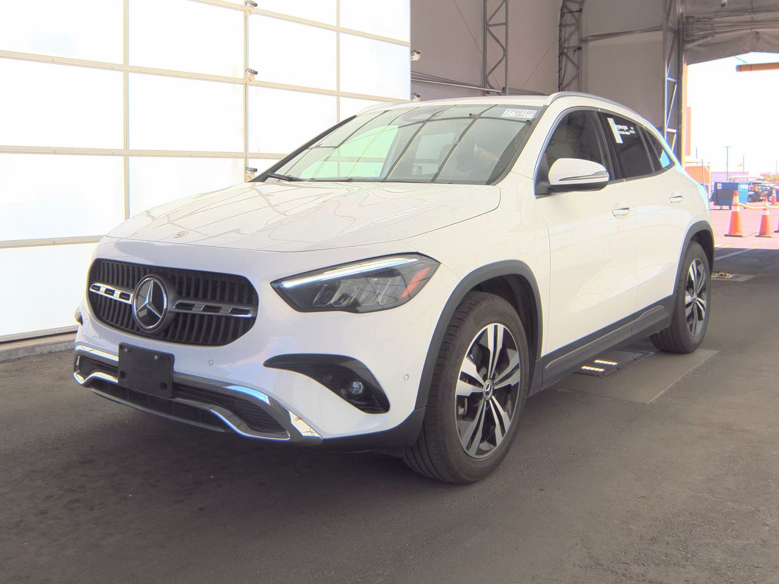 MERCEDES-BENZ GLA-CLASS - 1