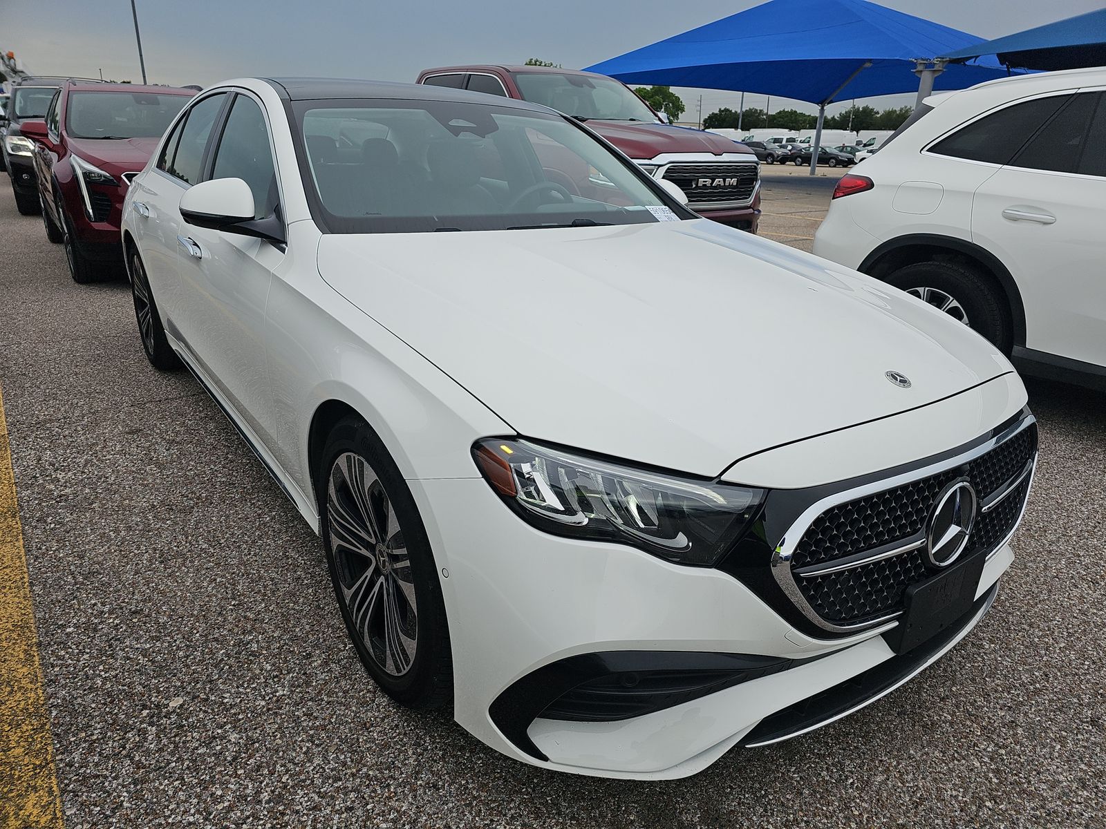 MERCEDES-BENZ E-CLASS - 4