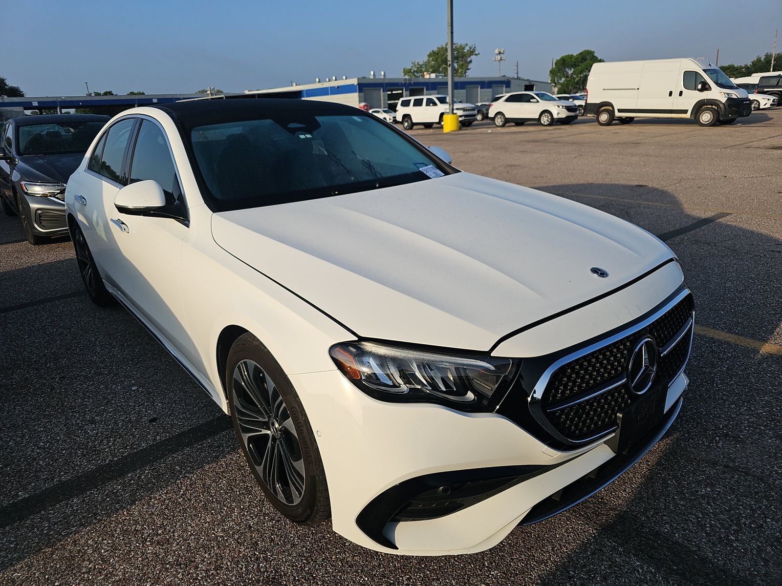 MERCEDES-BENZ E-CLASS - 4