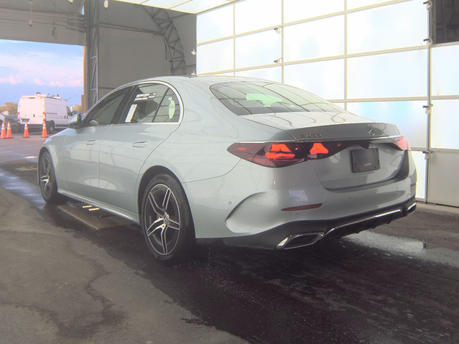 MERCEDES-BENZ E-CLASS - 7