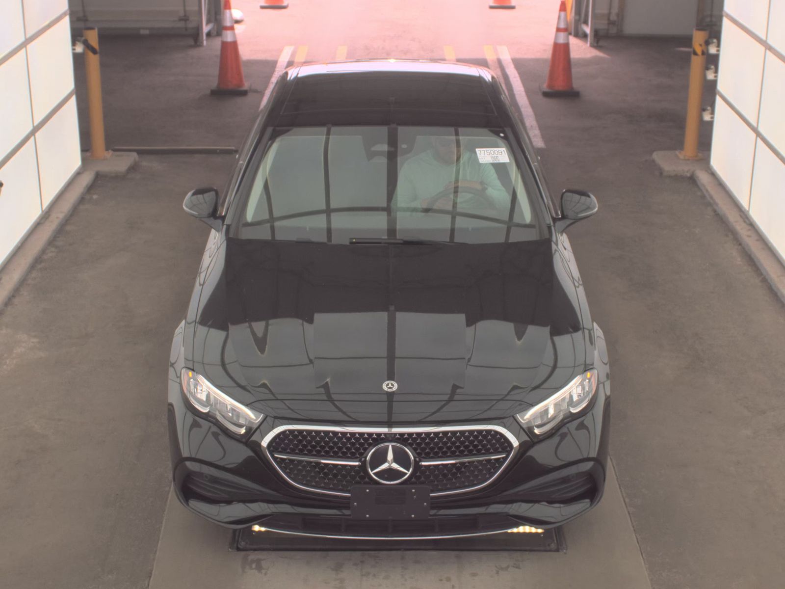 MERCEDES-BENZ E-CLASS - 3