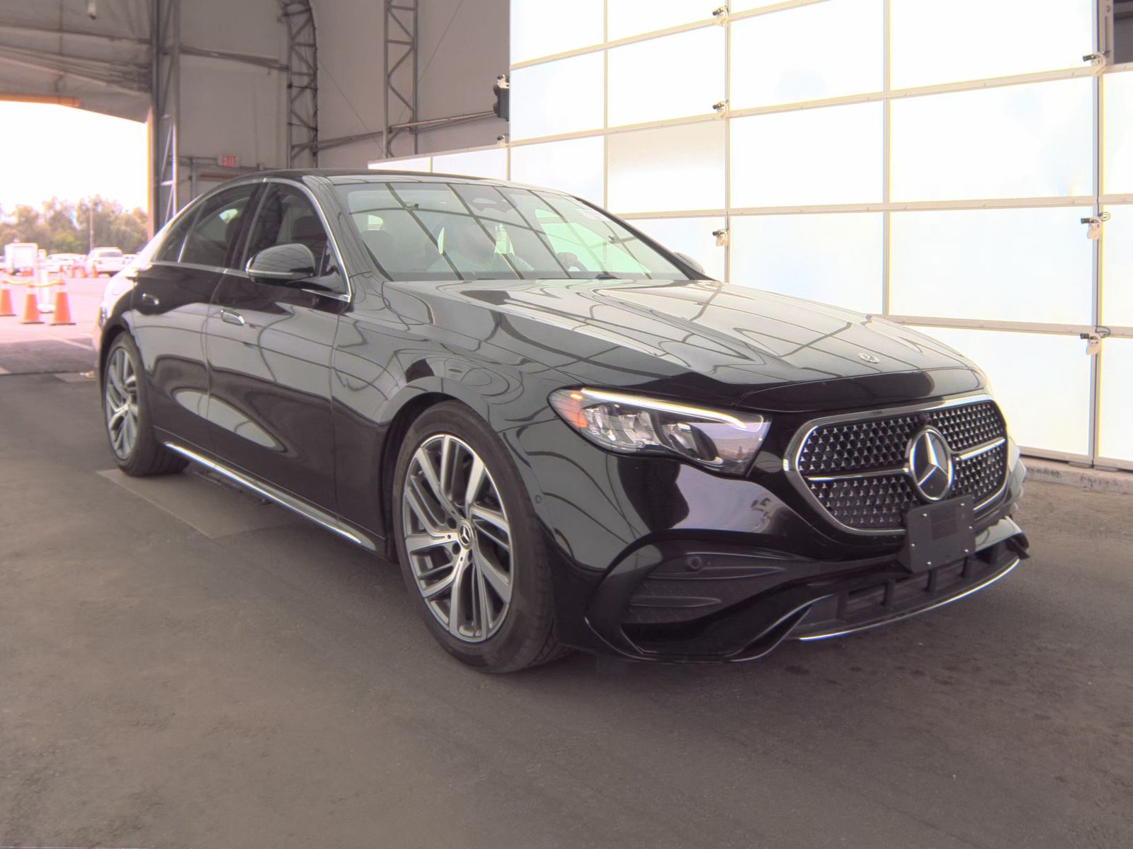 MERCEDES-BENZ E-CLASS - 4