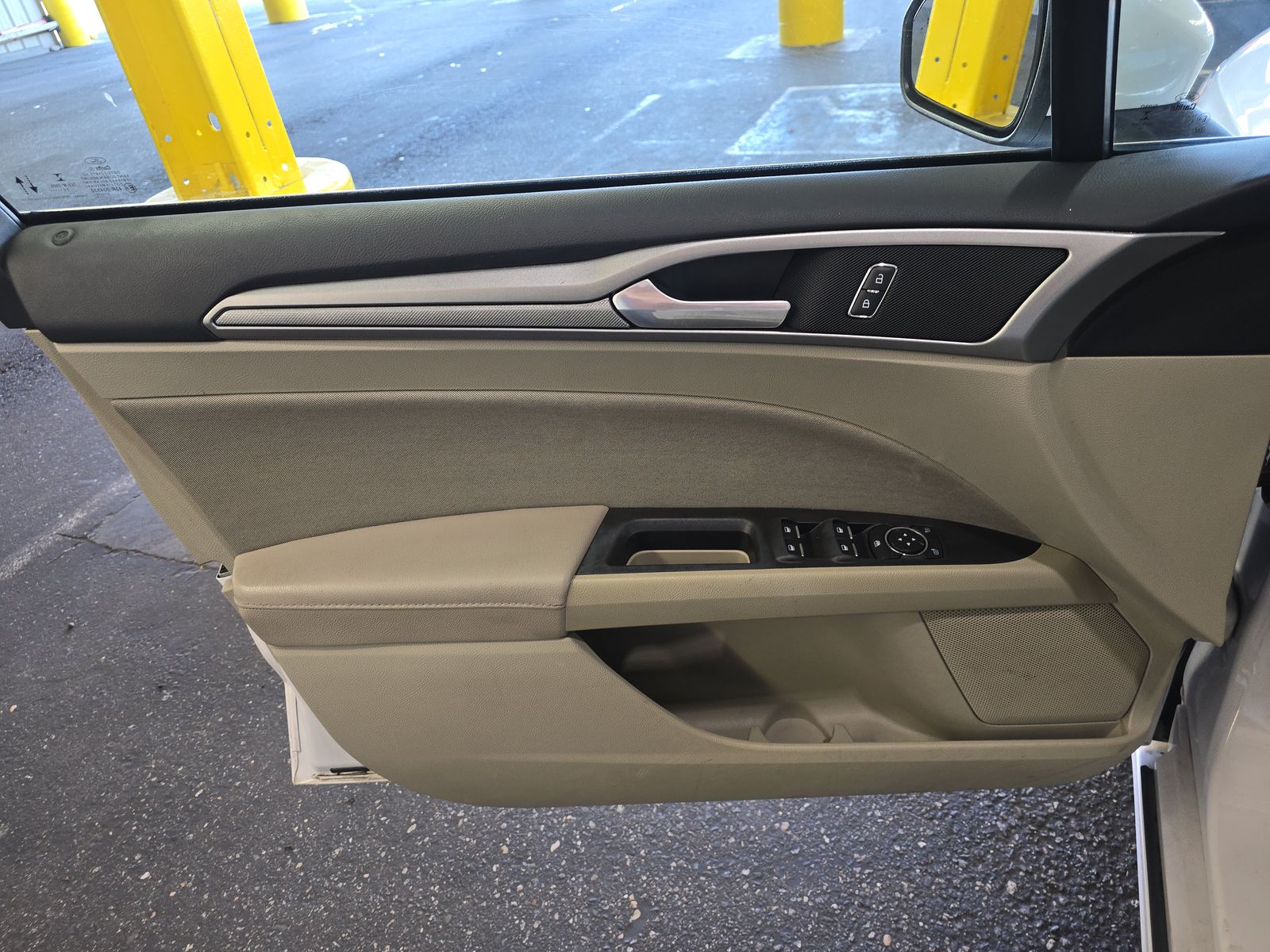 FORD FUSION - 10
