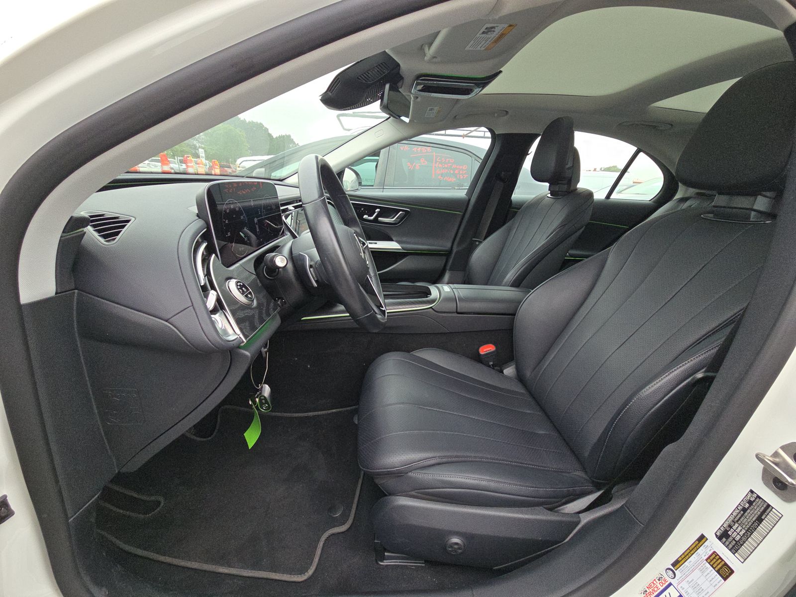 MERCEDES-BENZ E-CLASS - 8