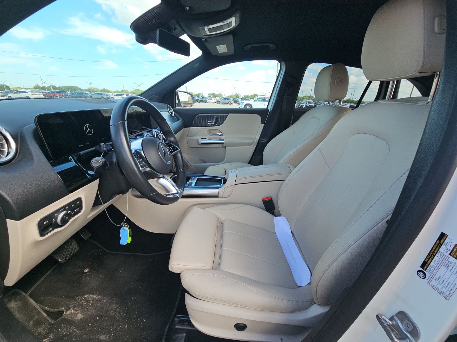 MERCEDES-BENZ GLA-CLASS - 8