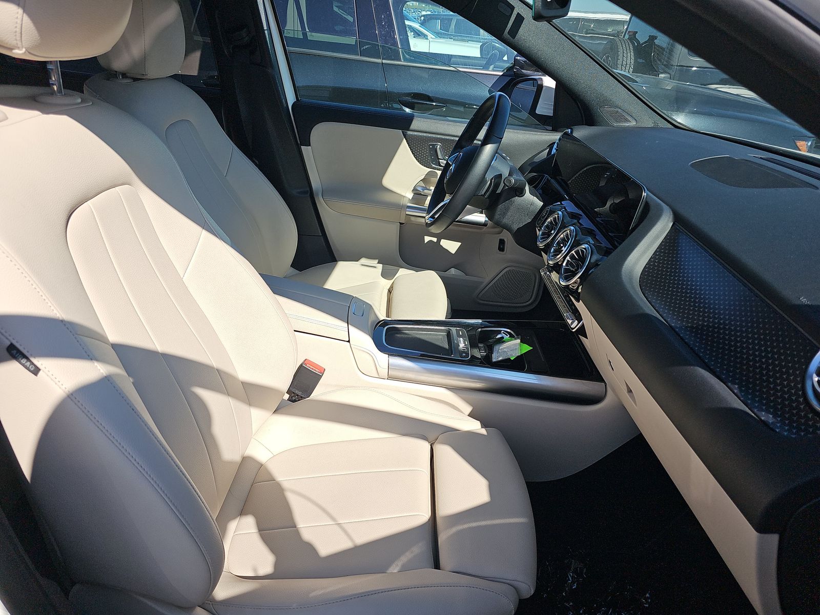 MERCEDES-BENZ GLA-CLASS - 9