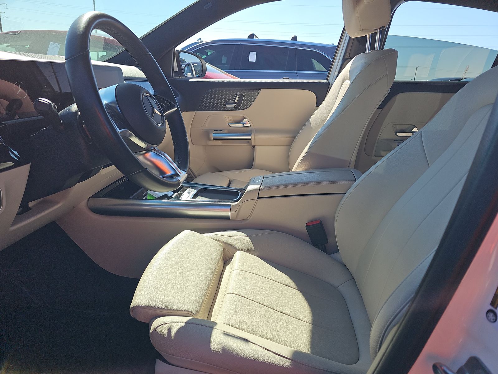 MERCEDES-BENZ GLA-CLASS - 8