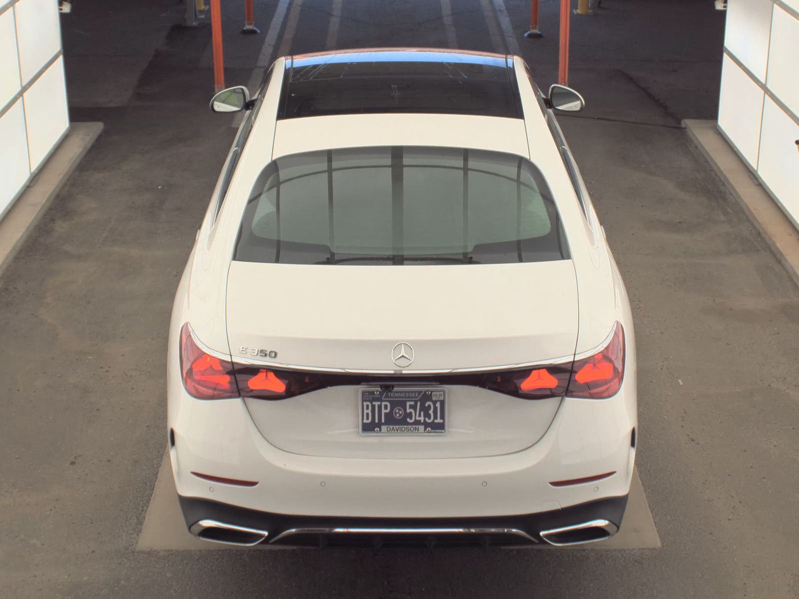 MERCEDES-BENZ E-CLASS - 6